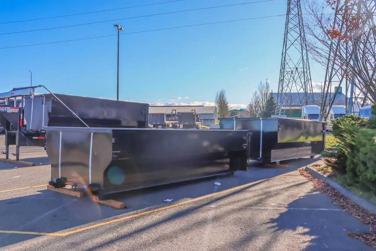 Professional dumpster rental and junk removal service in Fetters Hot Springs-Agua Caliente